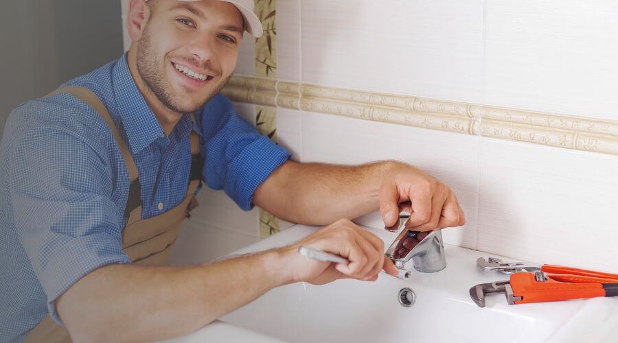 Local annual plumbing maintenance in Southmayd, TX